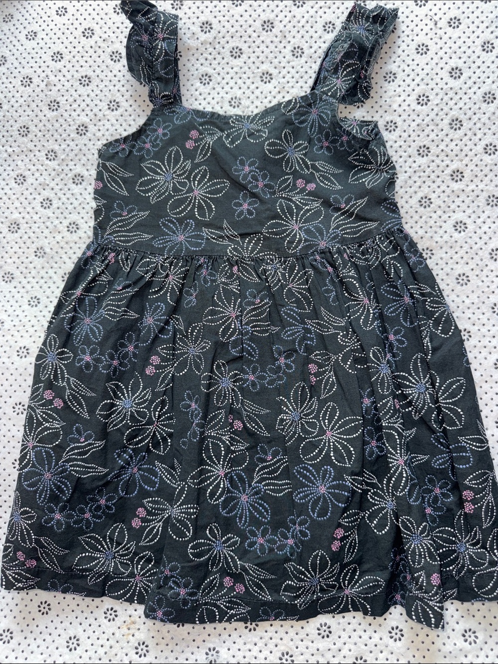 🛍PRETTY LITTLE GIRLS  DRESS SIZE 2T 🛍